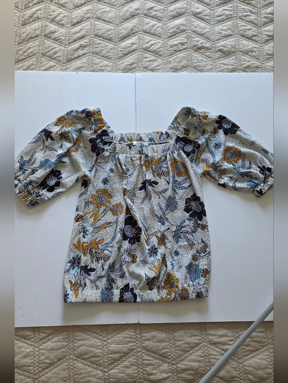 Evereve Floral Puff Sleeve & Square Neckline Blouse